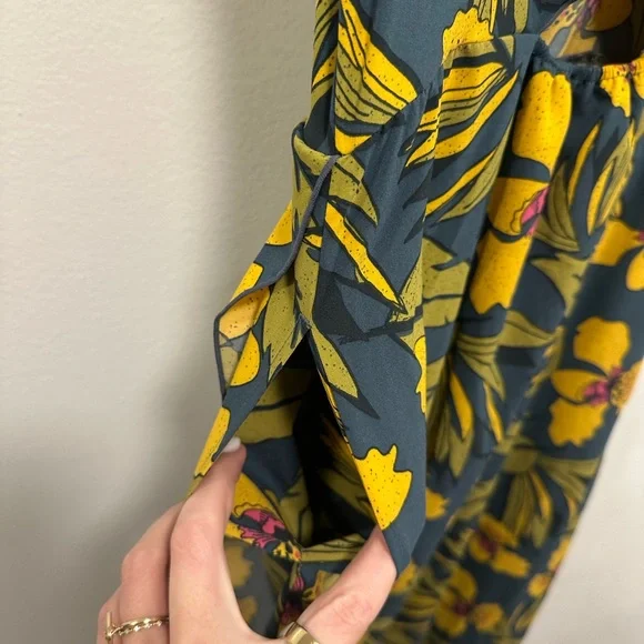Toad&Co Sunkissed Dress in midnight Blue and Yellow Floral Size small - Picture 9 of 12